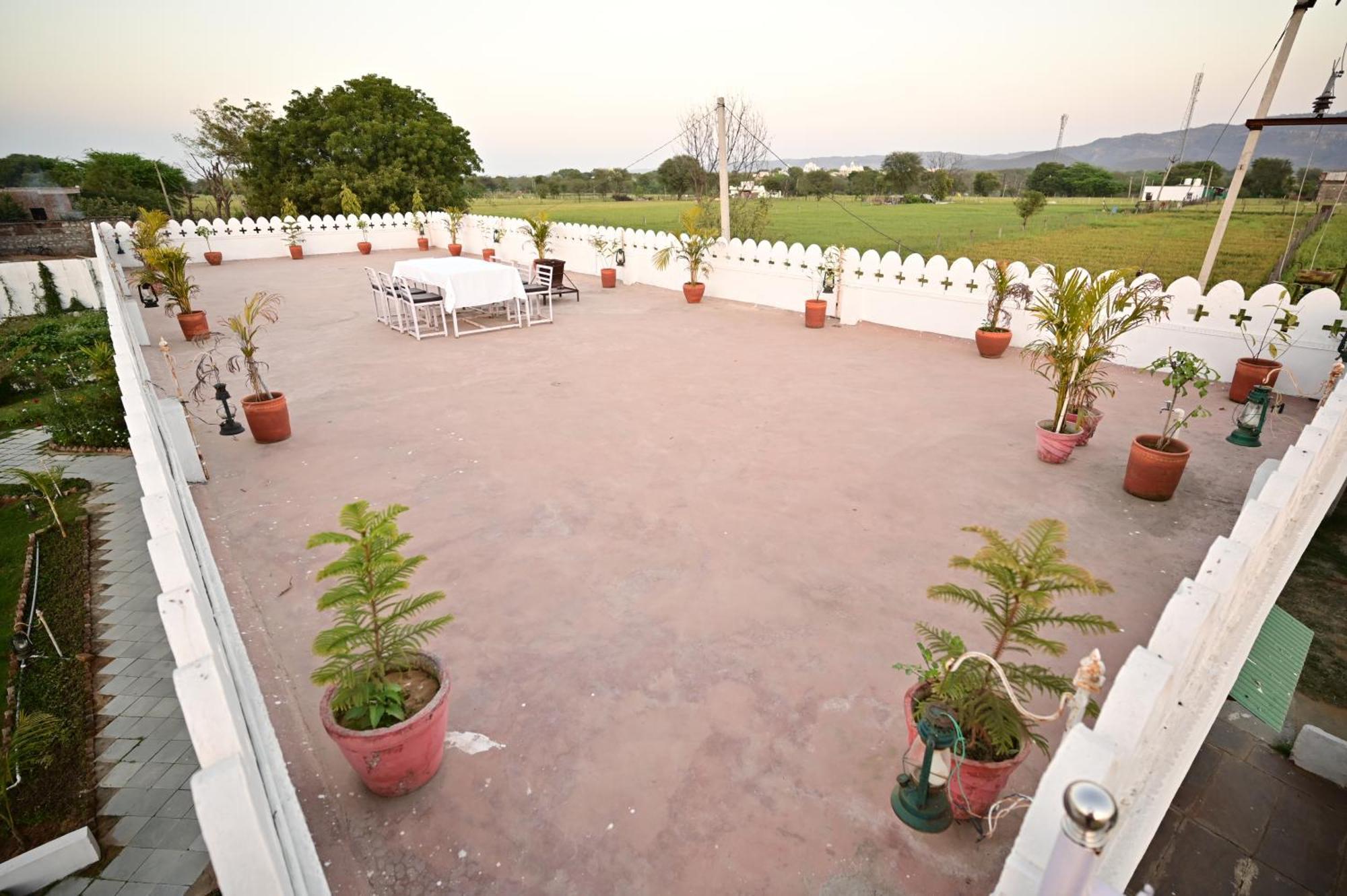 The Castle Crown - Hem Vilas Resort Ranthambhore Sawai Madhopur Exterior photo